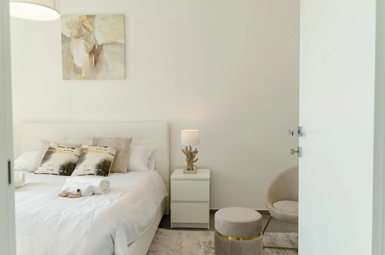 Appartamento Apulialux - Exclusive And Modern City View, Private Parking Bari